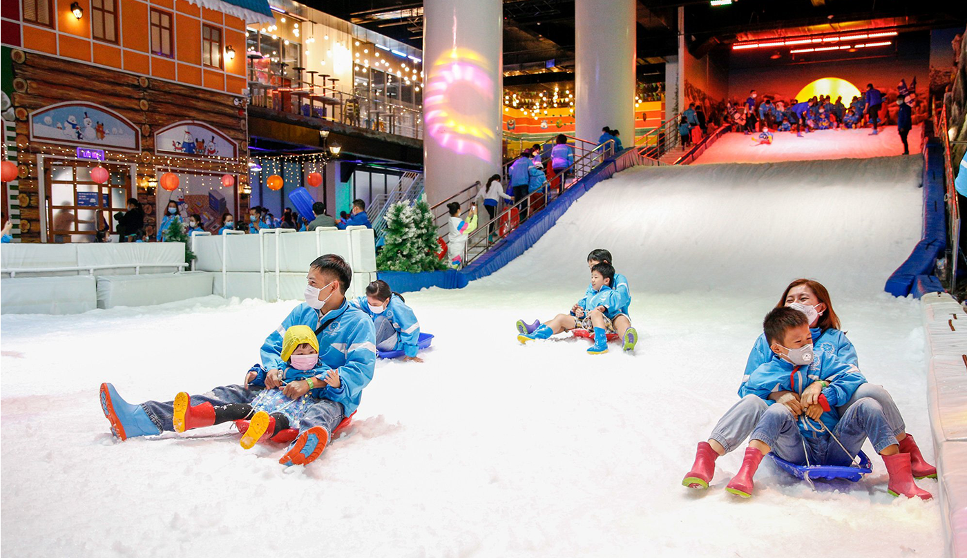 Khu vui chơi Snow Town